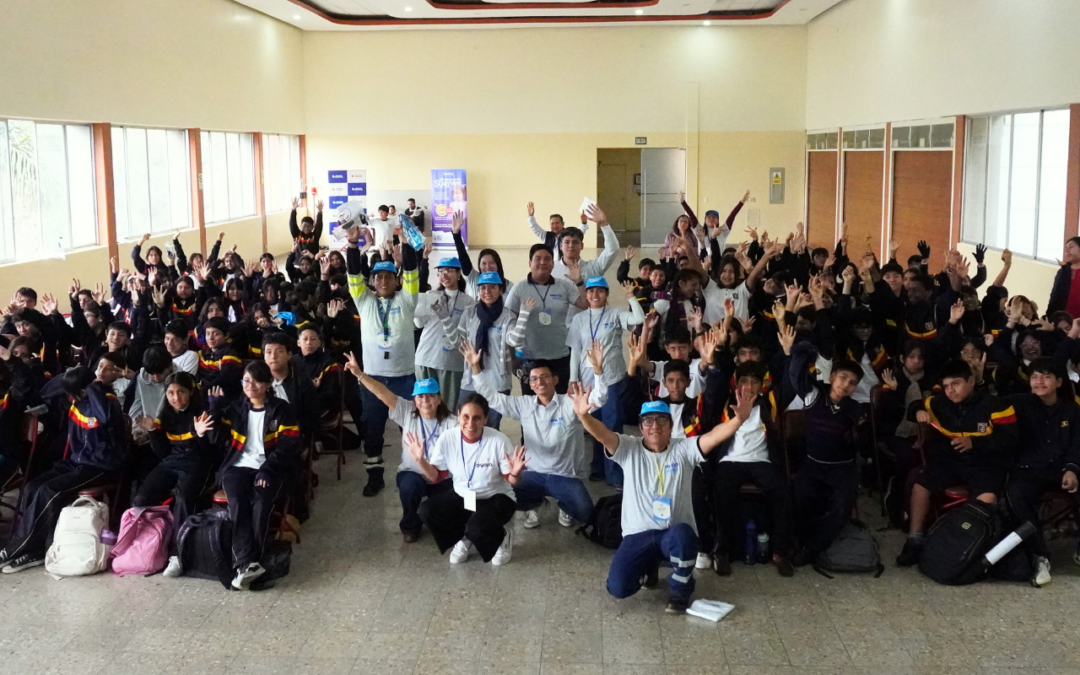 Voluntariado corporativo que inspira: colaboradores de Pavco Wavin llevan la metodología 5S a escuelas de Lima