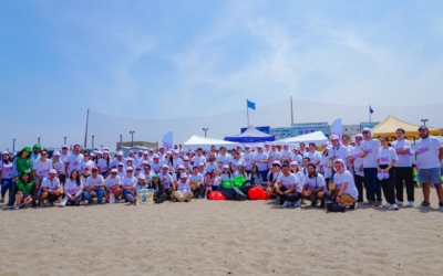 Compartamos Banco retira más de 640 kg de residuos en jornada de limpieza de Playa Venecia